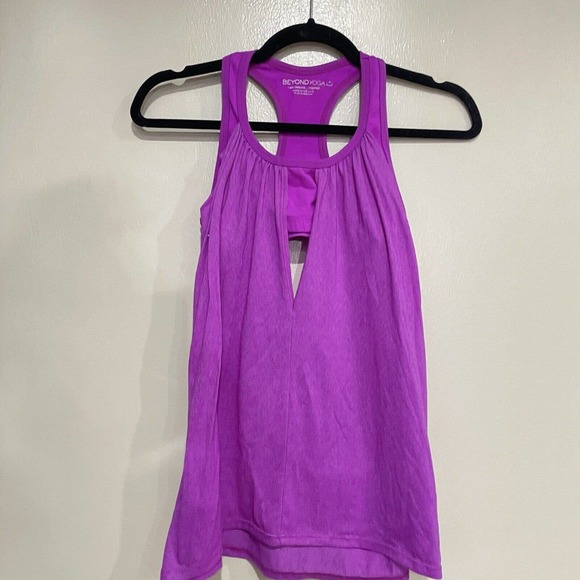 beyond yoga top size XSmall tank top solid purple built in bra - Picture 1 of 5